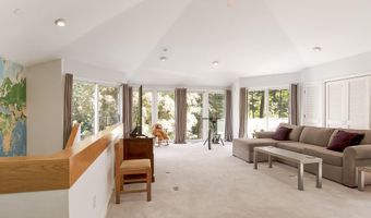 10 Steep Hollow Ln, Cos Cob, CT 06807