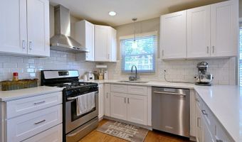 1350 W Barnwall Dr, Addison, IL 60101