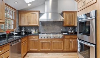 9 Donald Rd, Billerica, MA 01821