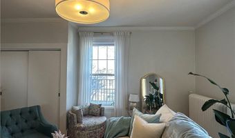 5 Record St 2B, Newport, RI 02840