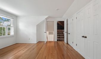 8524 DOTER Dr, Alexandria, VA 22308