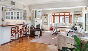 2 Harbor View Dr, Newport, RI 02840
