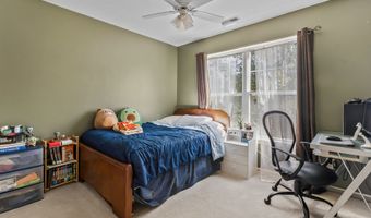 8320 Lake Tree Ln, Indianapolis, IN 46217