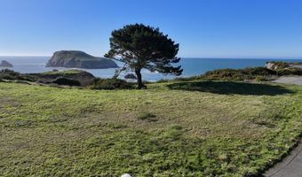 96370 NORTH Dr 8, Brookings, OR 97415