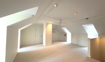 1342 Applewood Rd, Baton Rouge, LA 70808