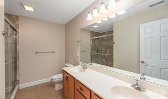 8 Kaylor Dr, Arden, NC 28704