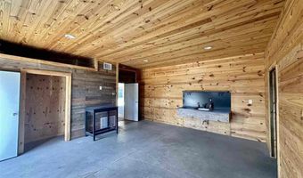 305 N SYCAMORE St, Archer City, TX 76351
