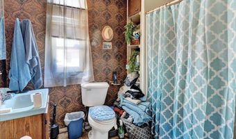 174-176 N Champlain St, Burlington, VT 05401
