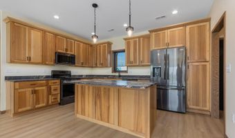 1716 N 18th St, Aberdeen, SD 57401