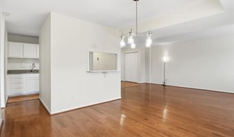 5340 HOLMES RUN Pkwy 904, Alexandria, VA 22304