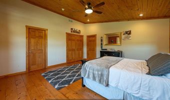 1910 9th St, Aurora, NE 68818