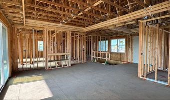 1910 NE Pond View Ct, Ankeny, IA 50021
