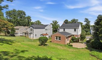 934 N LONGFELLOW St, Arlington, VA 22205