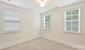 1435 Tippah Park Ct, Charlotte, NC 28205