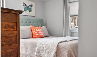 31 Water St #3, Bradford, NH 03221