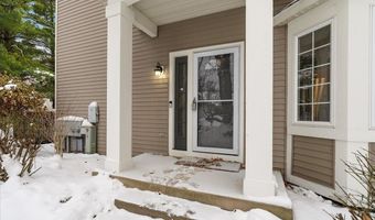 661 Abbey Mill Dr SE 41, Ada, MI 49301