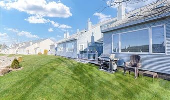 87 Nipmuc Trl B, North Providence, RI 02904