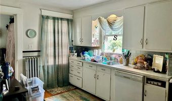 27 Highland St, Cranston, RI 02920
