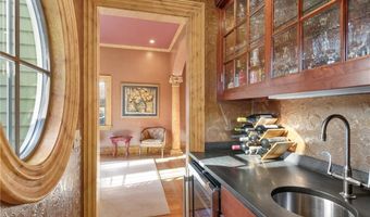 287 Gibbs Ave, Newport, RI 02840