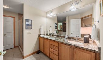 1108 NW Waterfront Dr, Ankeny, IA 50023