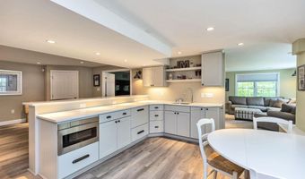 54 Pasture Rd, Auburn, NH 03032