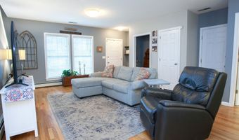 15 Rockledge Ln, Canton, CT 06019