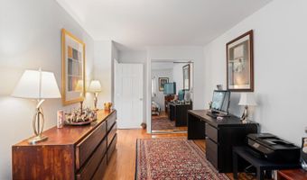 12 PENNY Ln #12, Baltimore, MD 21209