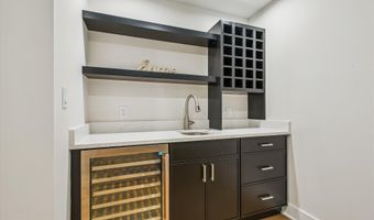 10033 CLUE Dr, Bethesda, MD 20817