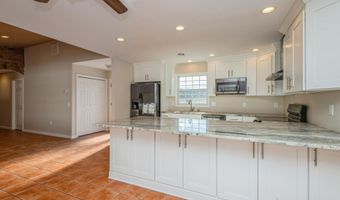 59 Harbor Inn Rd, Bayville, NJ 08721