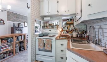 662 Searsmont Rd, Appleton, ME 04862