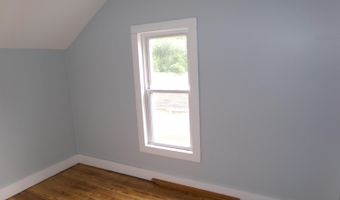 204 Hawthorne St, Alma, MI 48801