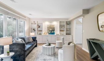 6352 12TH St N, Arlington, VA 22205
