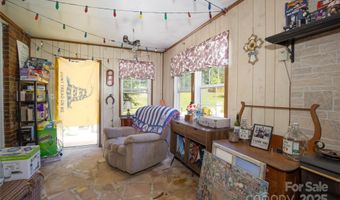 1424 Bear Creek Rd, Bakersville, NC 28705