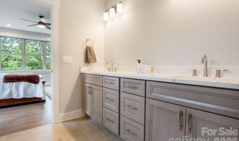 19 Craftsman Overlook Rdg, Arden, NC 28704
