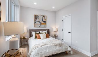 1516 E CAPITOL St NE, Washington, DC 20003