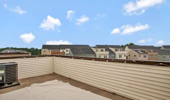 138 SUMMIT POINT Blvd, Bowie, MD 20716