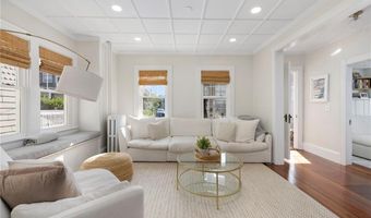 35 Hall Ave, Newport, RI 02840
