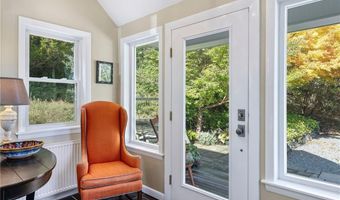 140 Connection St, Newport, RI 02840