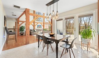 25 CARSDALE Dr, Belle Mead, NJ 08502