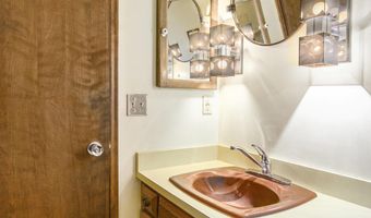 1276 Kuehnle Ct, Ann Arbor, MI 48103