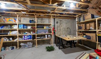 1012 E Magnolia Dr, Brandon, SD 57005