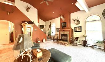 5912 5 Mile Pt Rd, Allouez, MI 49805