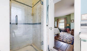 40 N Shore Rd, Absecon, NJ 08201