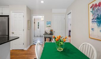 17 Greyledge Dr, Albany, NY 12211