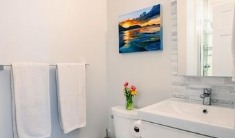560 Iris Ave, Boulder, CO 80304