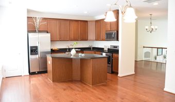 882 Queen City Cres, Apex, NC 27523