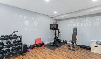 7 Cathedral Ct, Cumberland, RI 02864