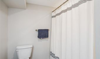 1102 E 2nd St, Anamosa, IA 52205