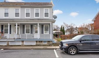108 W 2ND St, Alburtis, PA 18011