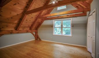 570 Upper Meehan Rd, Bristol, VT 05443